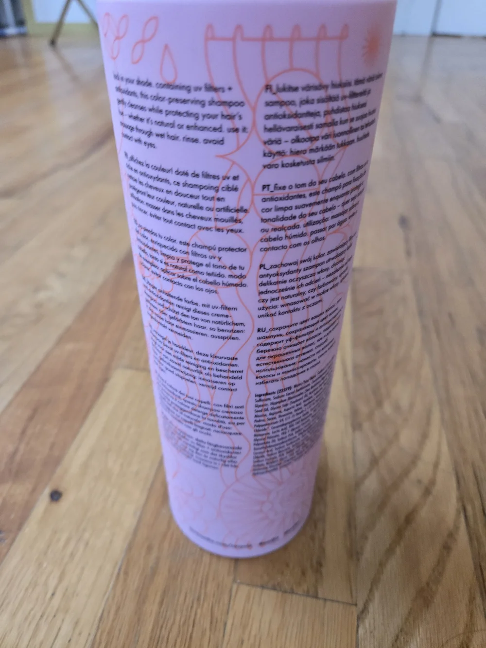 amika: Vault Color-Lock Shampoo — Pink Bottle